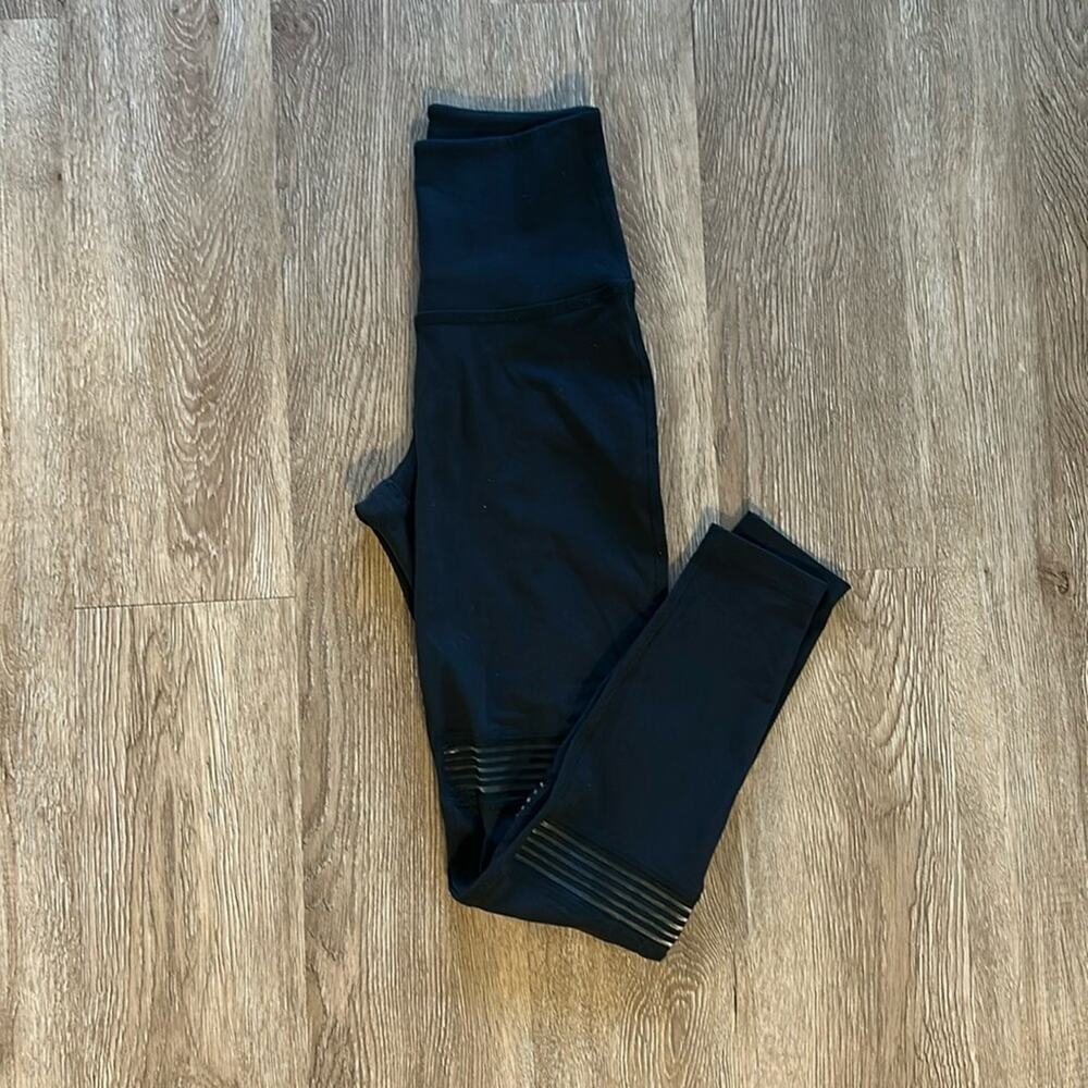 Beyond Yoga Mirage‎ High Waisted 7/8 Leggings Black Size XS Athletic
